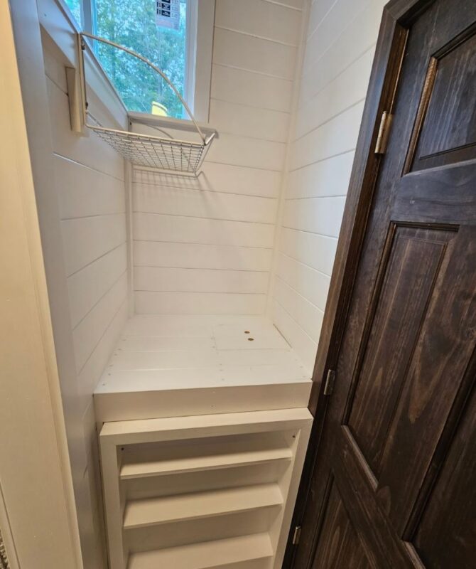 2025 30ft 1 beds - 1 baths (Downstairs Bedroom) - Image 14