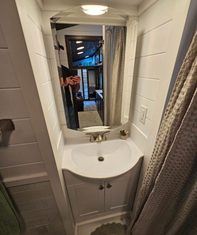 2025 30ft 1 beds - 1 baths (Downstairs Bedroom) - Image 15