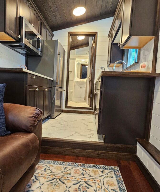 2025 30ft 1 beds - 1 baths (Downstairs Bedroom) - Image 27